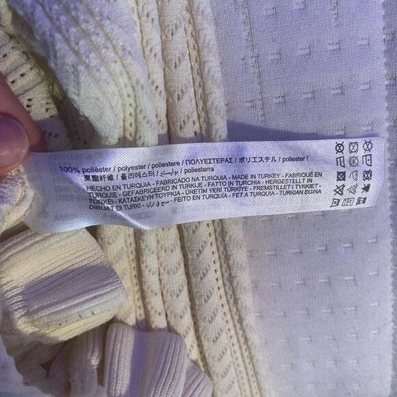 Creme Lolita Sweater - Picture 4 of 5